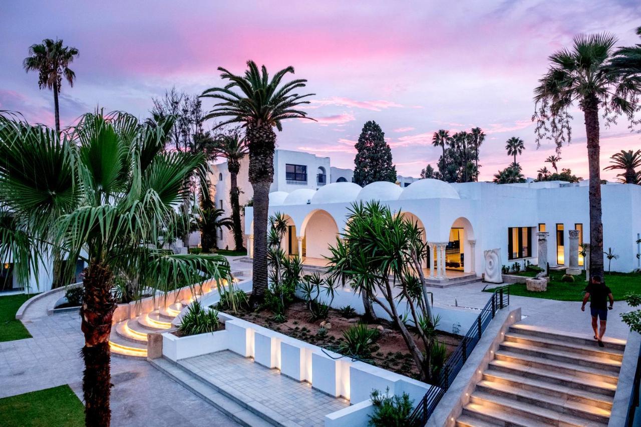 Les Orangers Garden Villas And Bungalows Ultra All Inclusive Hammamet Dış mekan fotoğraf The hotel at sunset