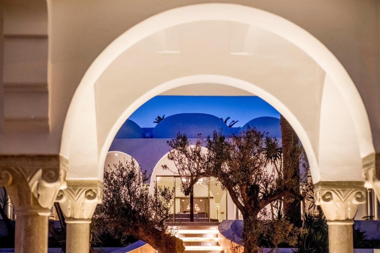 Les Orangers Garden Villas And Bungalows Ultra All Inclusive Hammamet Dış mekan fotoğraf The hotel's entrance